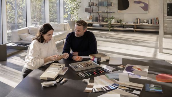 Pourquoi confier vos objets publicitaires (stylos personnalisés) à une agence de communication ?